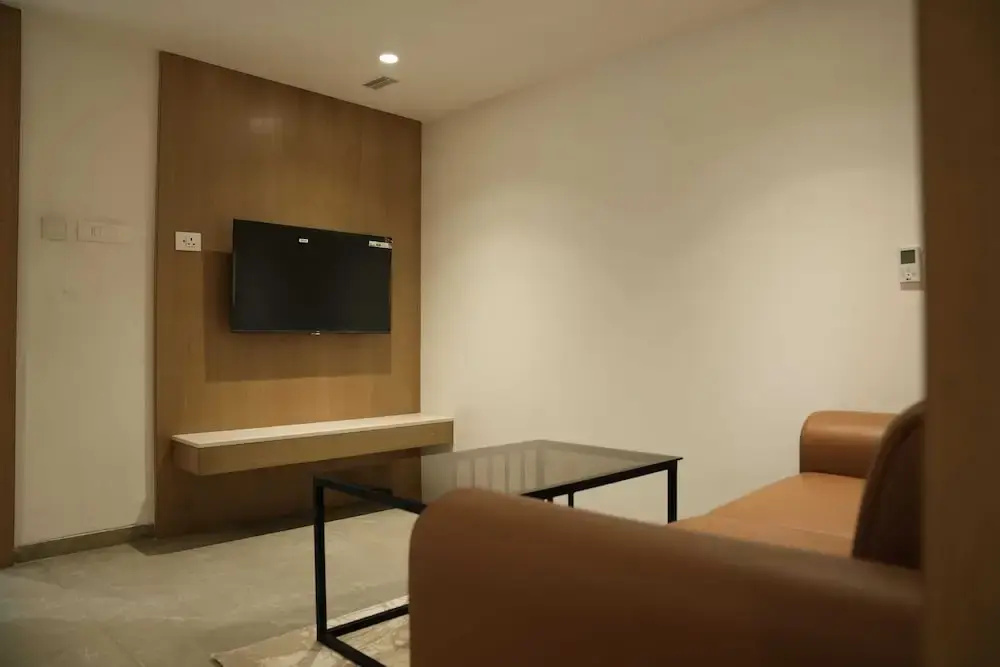 Photo - Kriya Grandeur