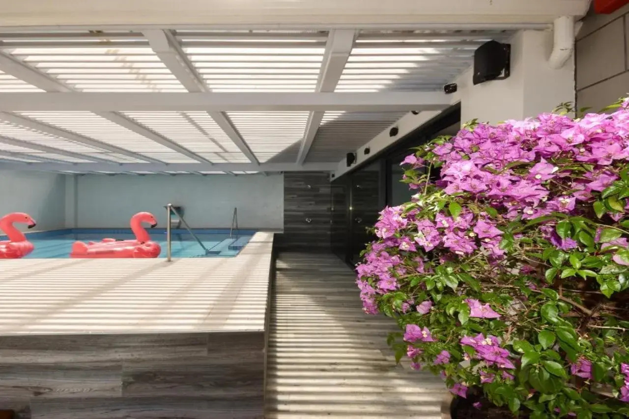 Photo - Flamingo Hotel