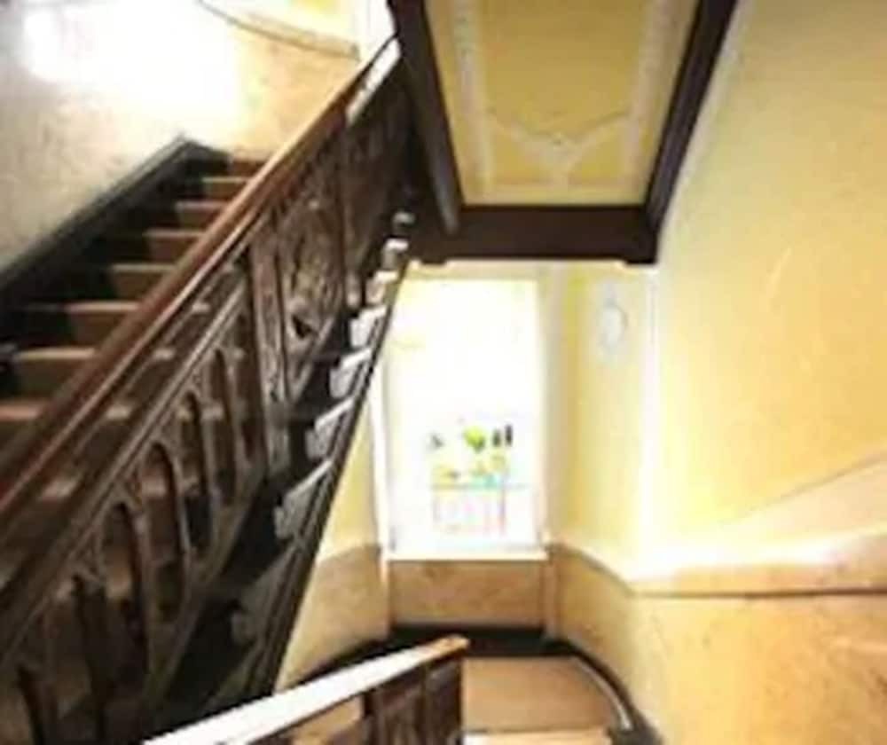 Foto - Hotel-Maison Am Olivaer Platz