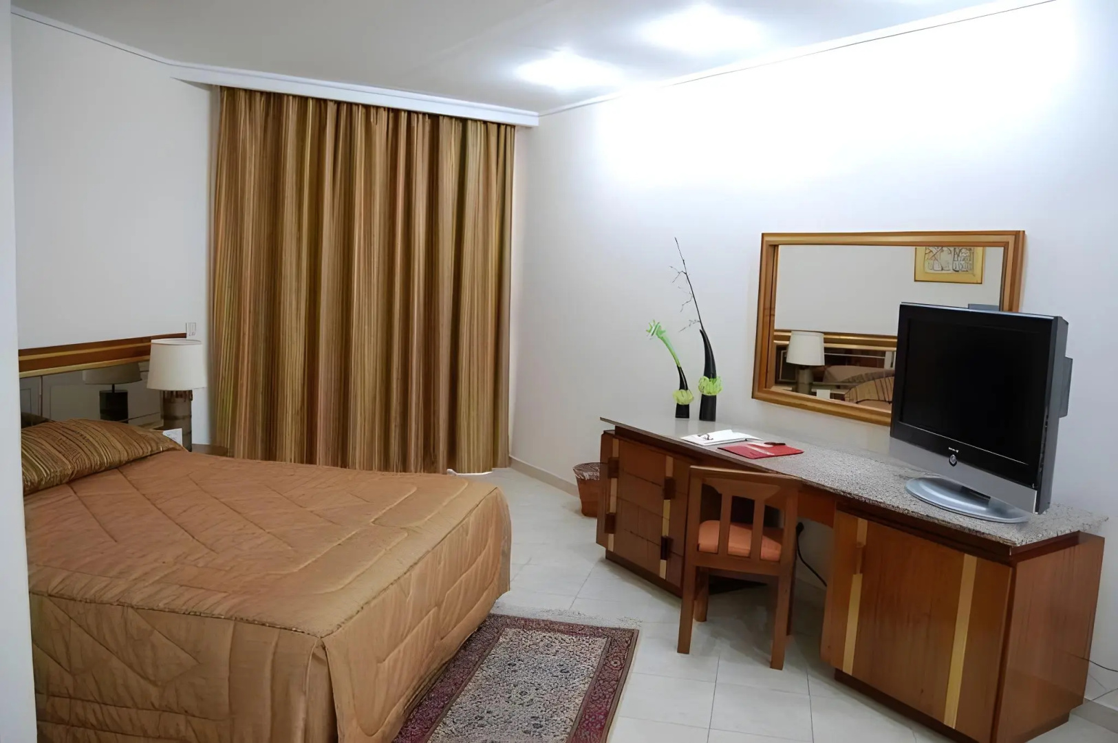 Foto - Hotel Diplomat