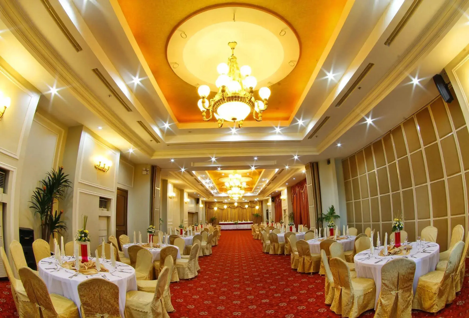 Foto - Sarrosa International Hotel and Residential Suites