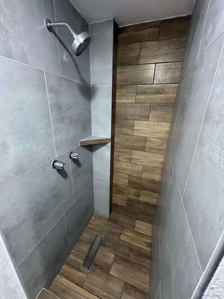 Foto - Hotel TJ Plaza