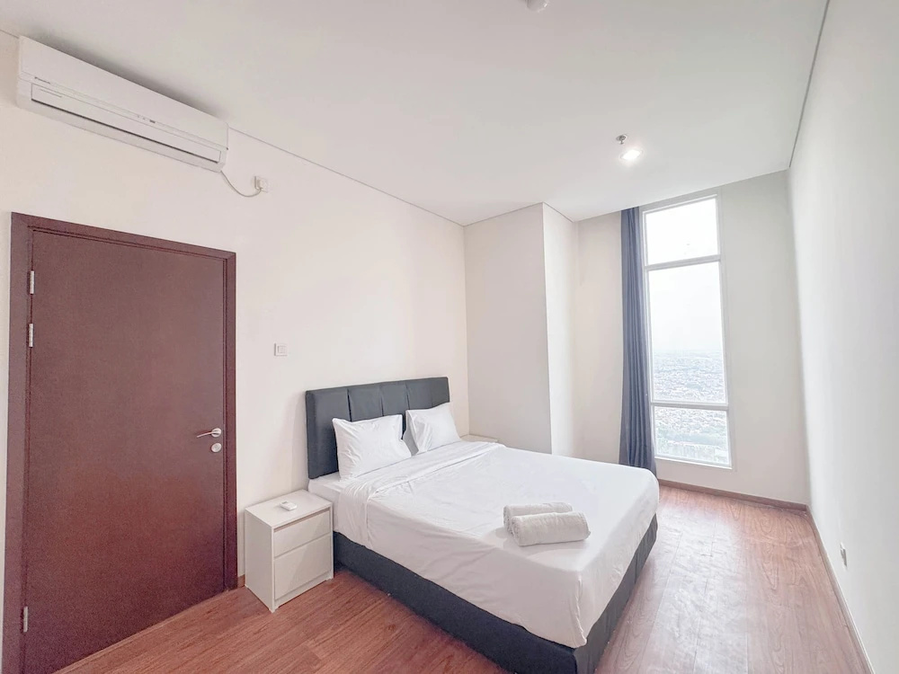 Homey And Simply 3Br At Grand Sungkono Lagoon Apartment