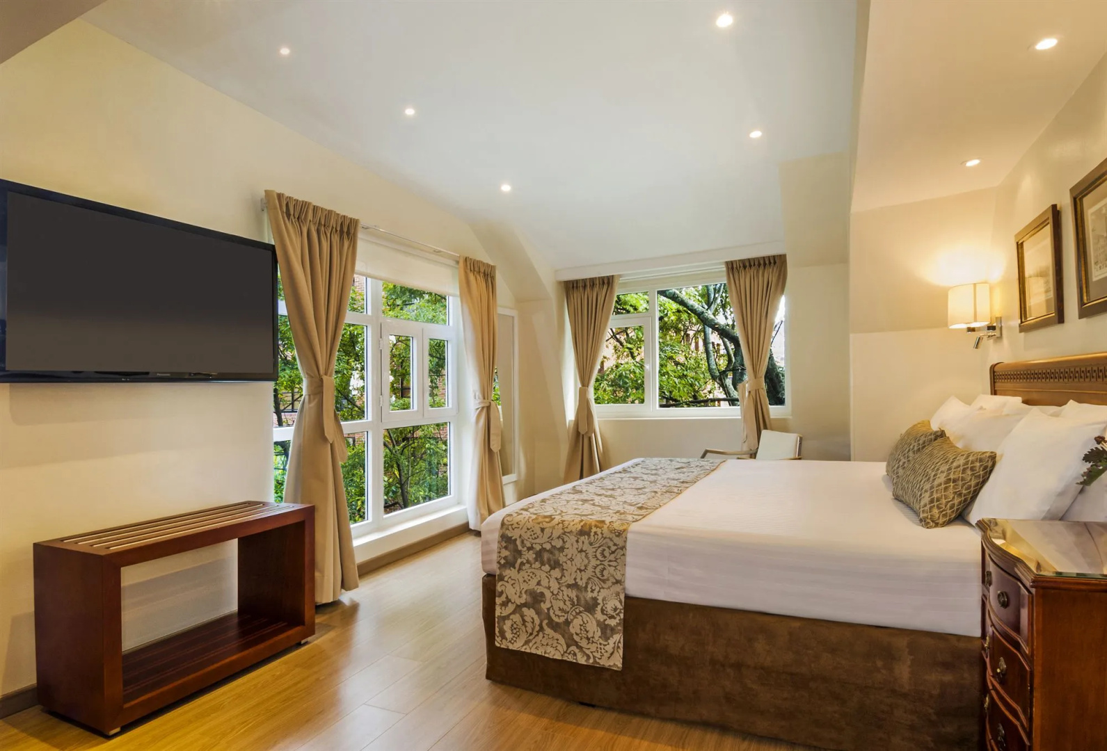 Photo - Hotel Portón de la Cabrera