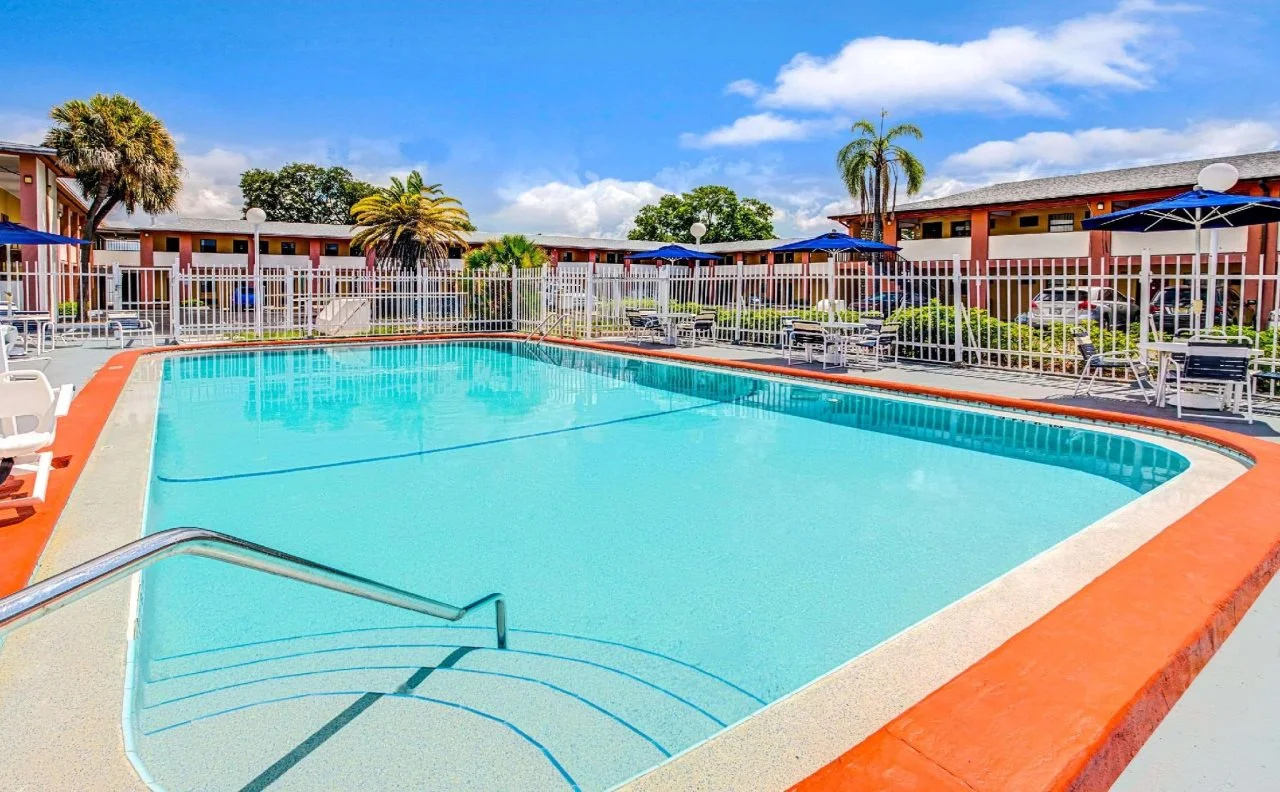 Foto - Holiday Inn Express & Suites Tampa Stadium – Airport Area by IHG