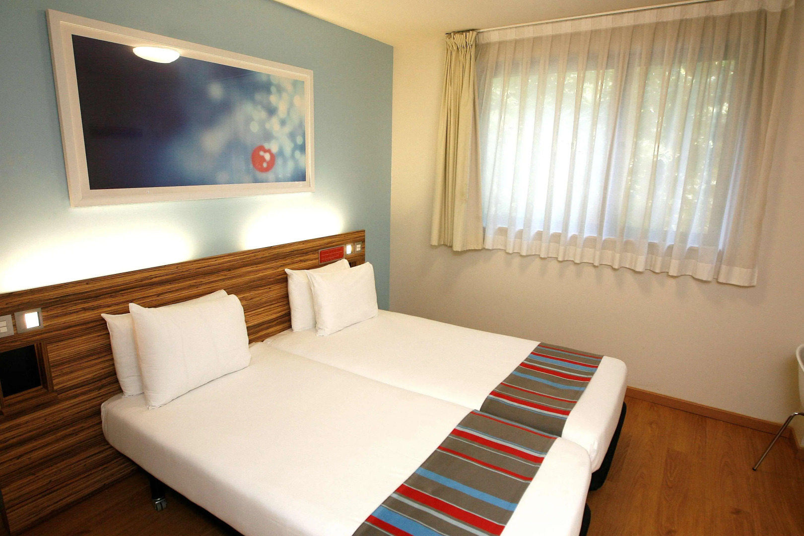 Photo - Travelodge Barcelona Poblenou