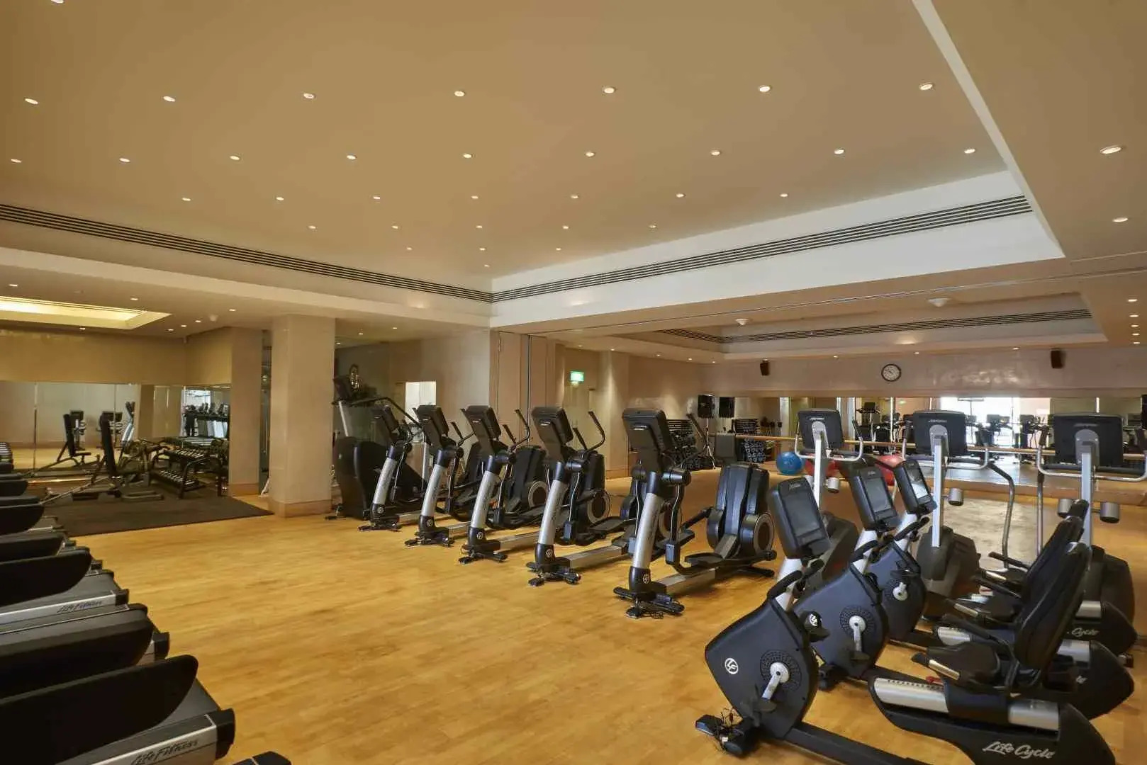 Photo - Marina Hotel