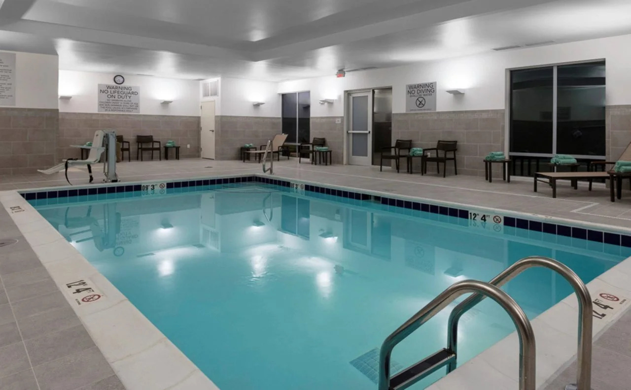 Photo - Courtyard by Marriott Indianapolis West-Speedway