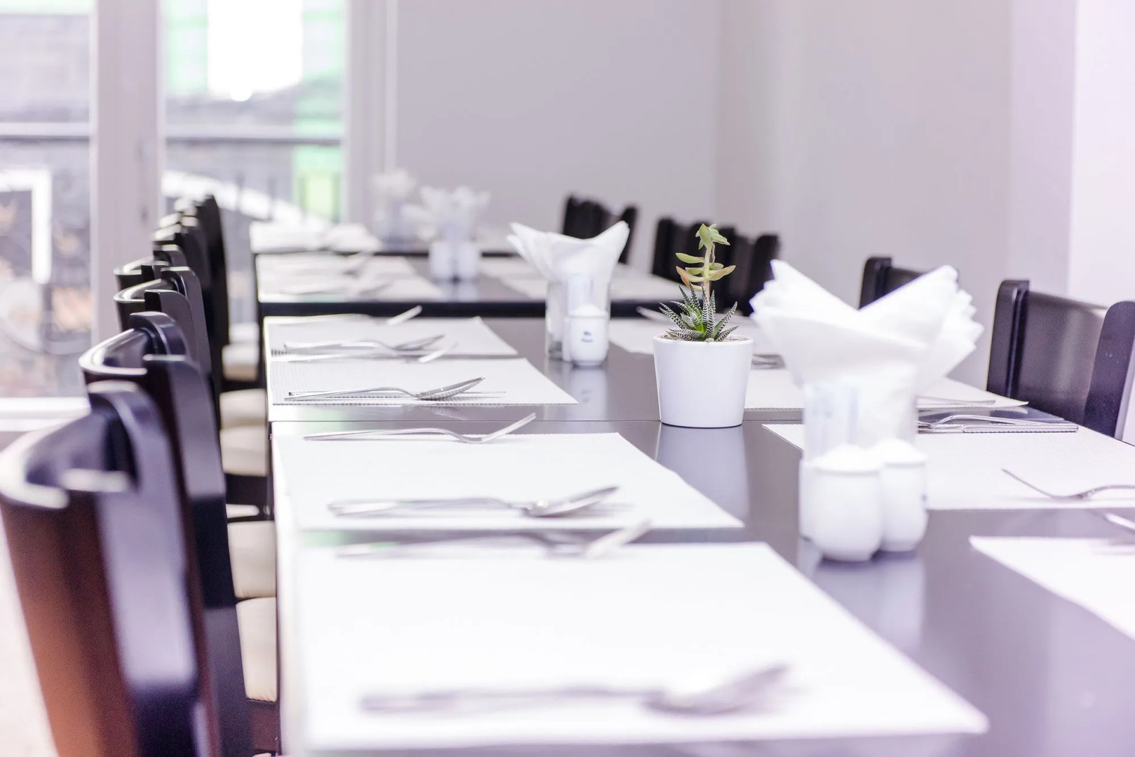 Foto - Airport Saigon Hotel - Gần ẩm thực đêm chợ Phạm Văn Hai