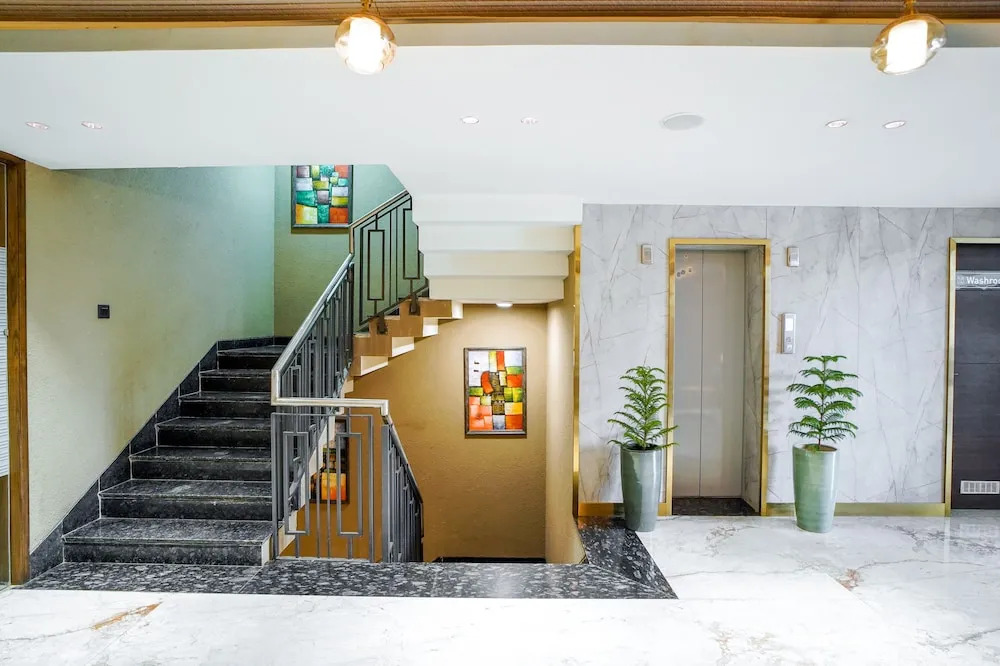 Photo - Saltstayz Premier - Cyber Hub