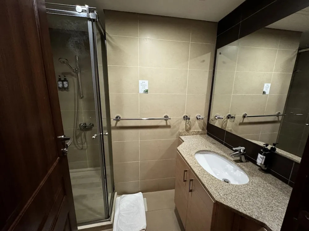 Photo - Roots Apartment Hotel