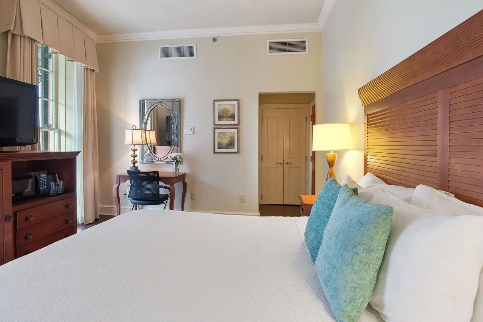 Photo - voco St James Hotel by IHG