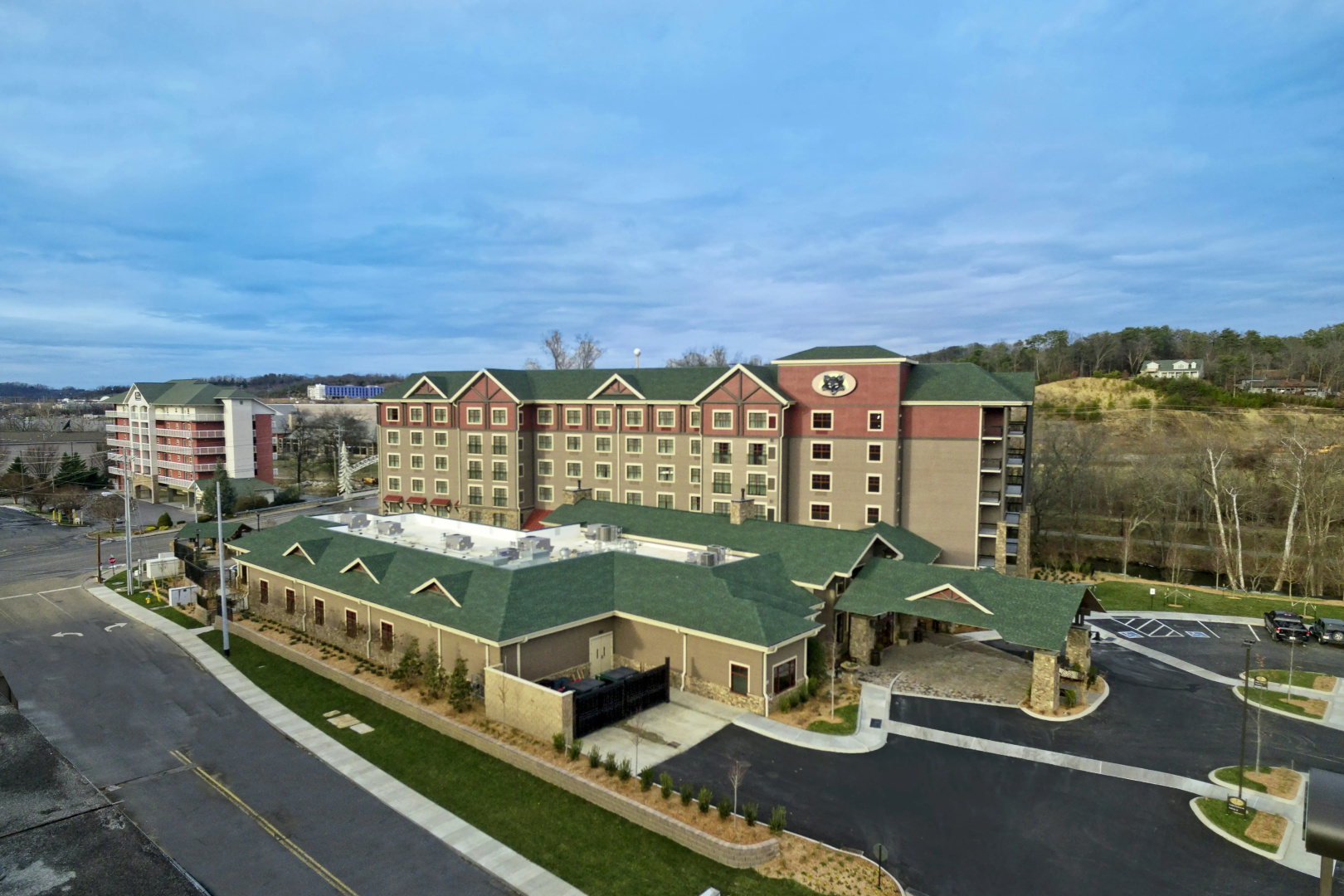 Photo - Black Fox Lodge Pigeon Forge, Tapestry Collection by Hilton