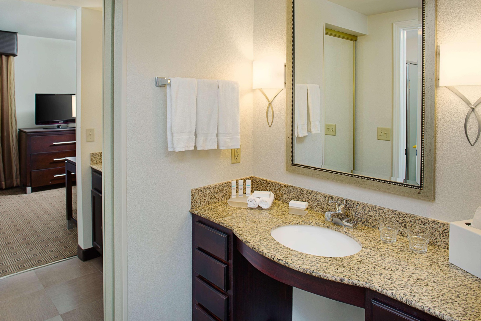 Photo - Homewood Suites by Hilton Manchester/Airport