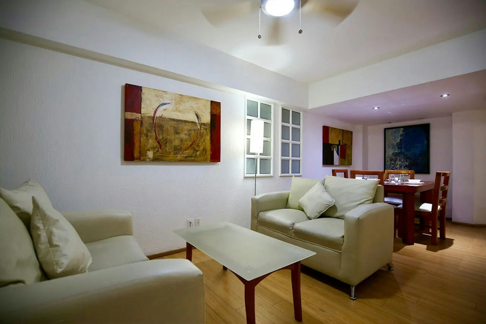Foto - European Life Style Executive Suites & Gallery
