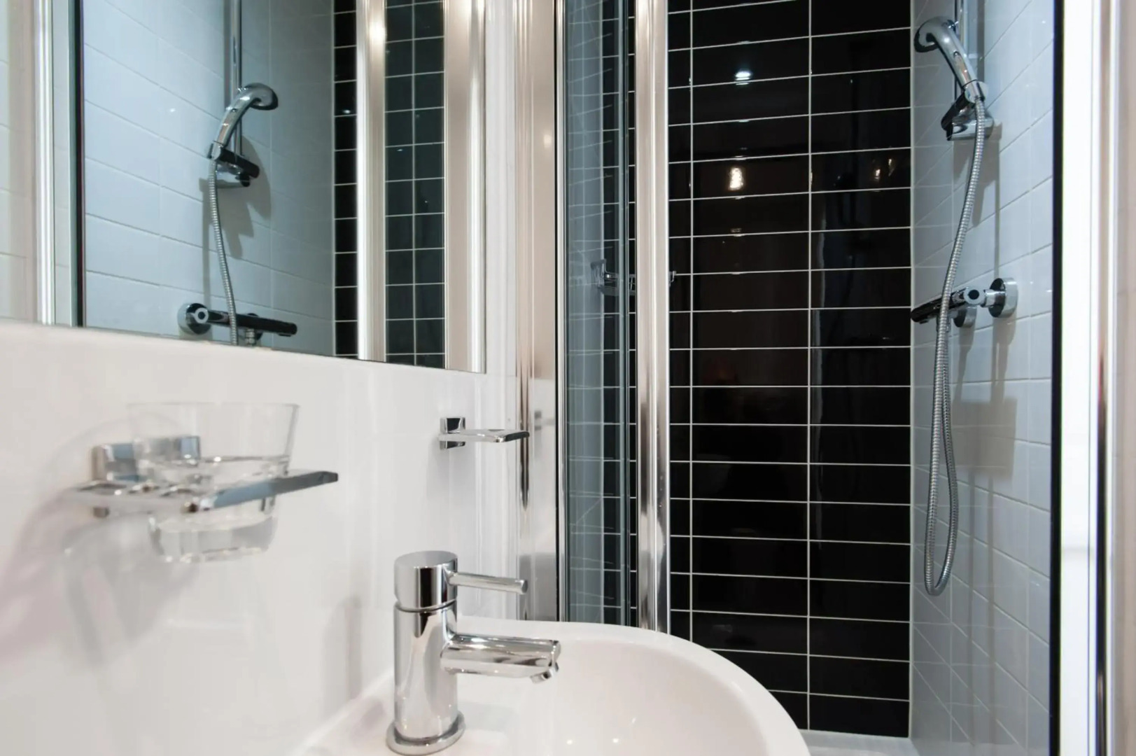 Photo - Dover Hotel - B&B