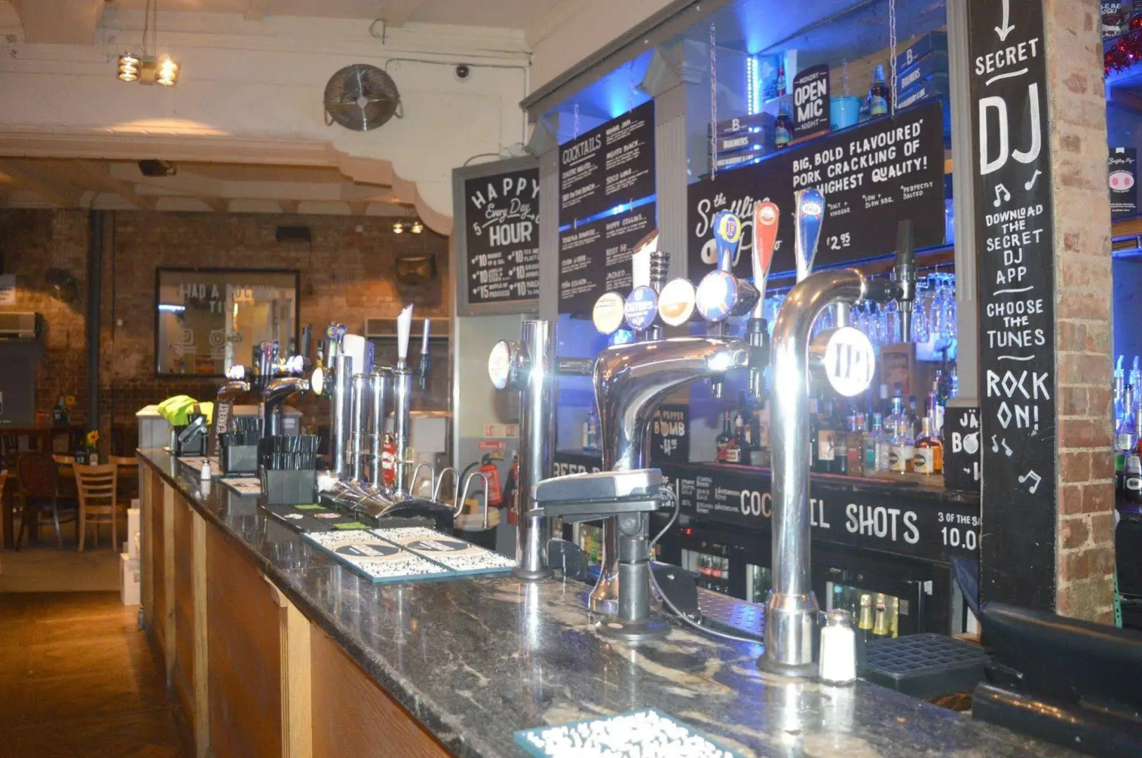 Photo - St Christopher's Inn Hammersmith