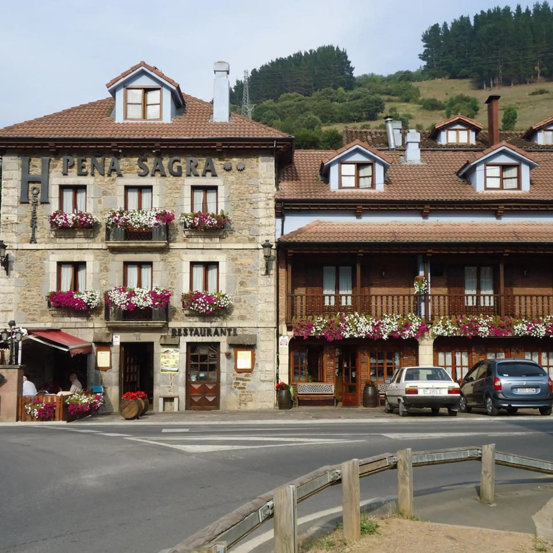 Photo - Hosteria Peña Sagra