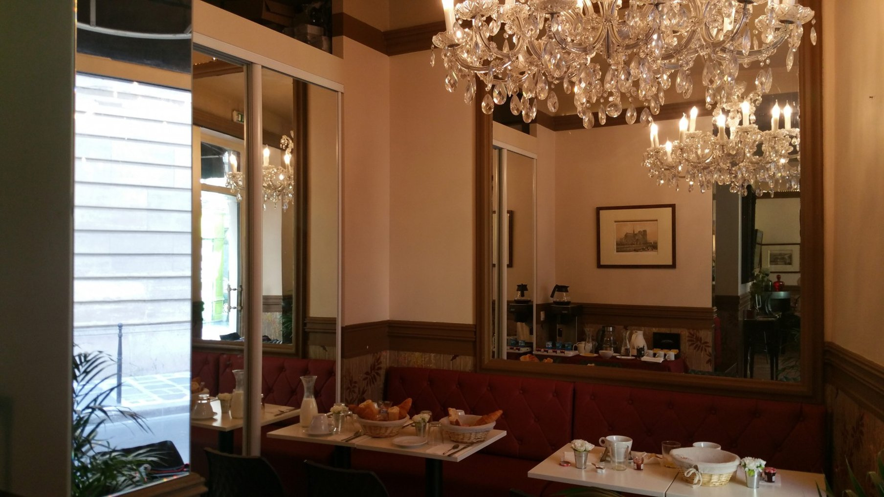 Photo - Hotel Petit Saint Honoré