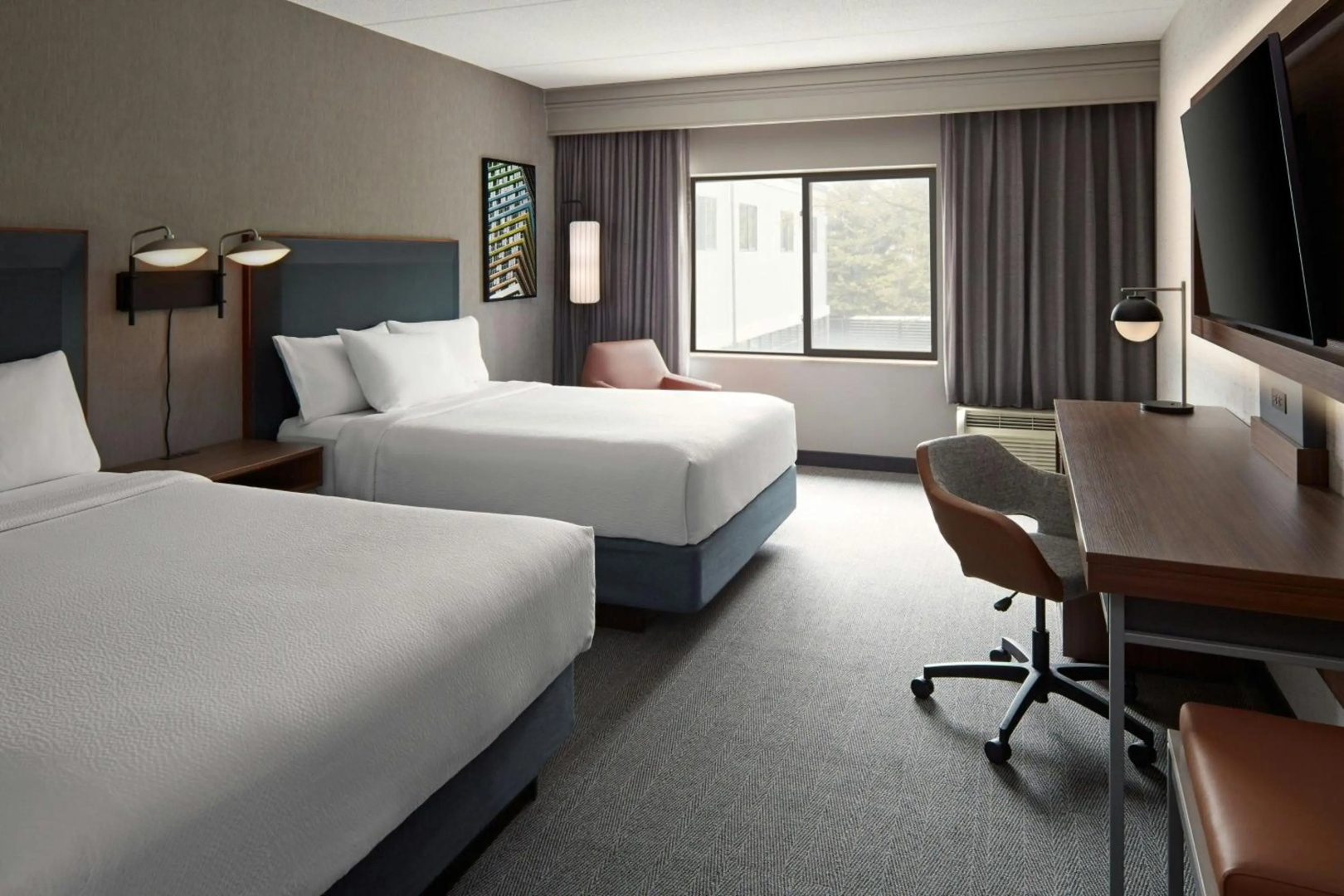 Photo - Courtyard by Marriott Hamilton