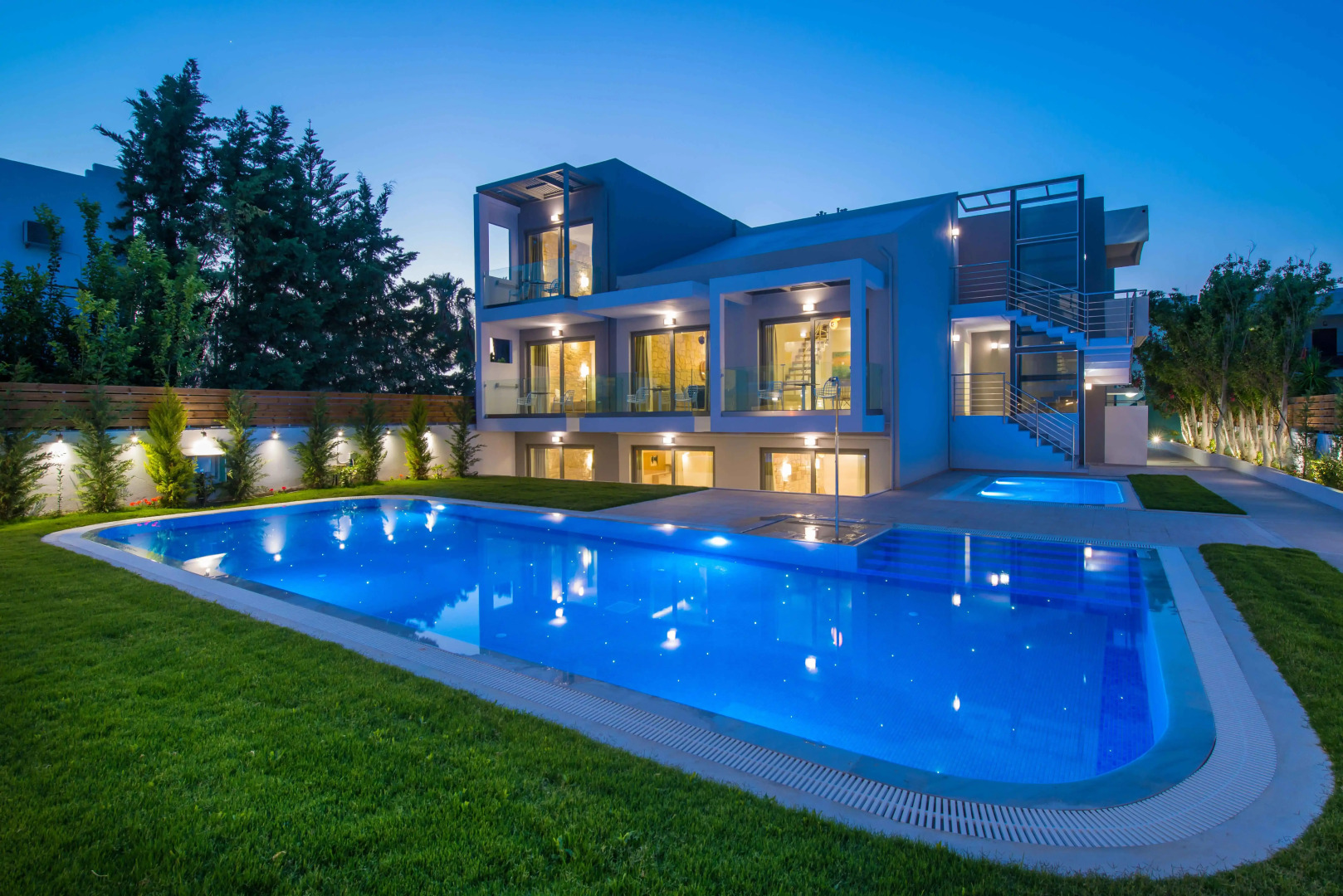 Photo - Mary Hotel & Mary Royal Suites