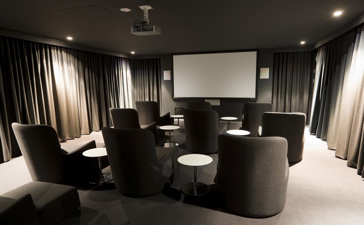 Photo - Mantra Circle On Cavill