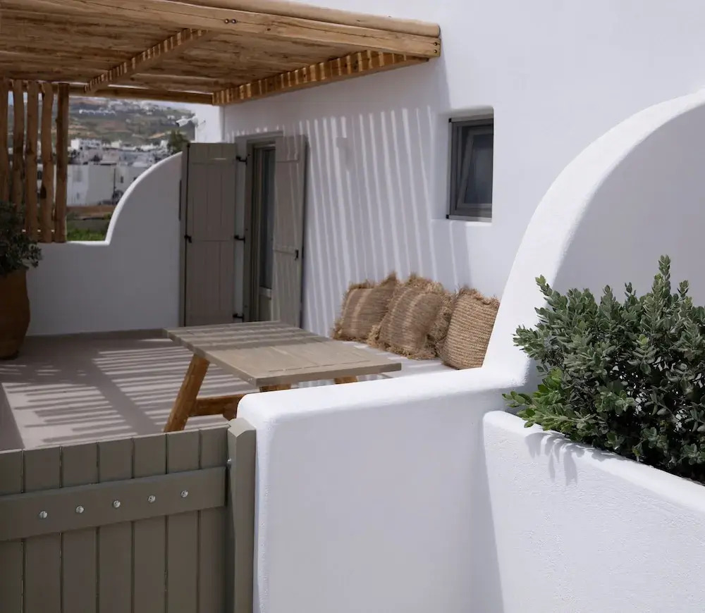 Photo - AVAL All Suite