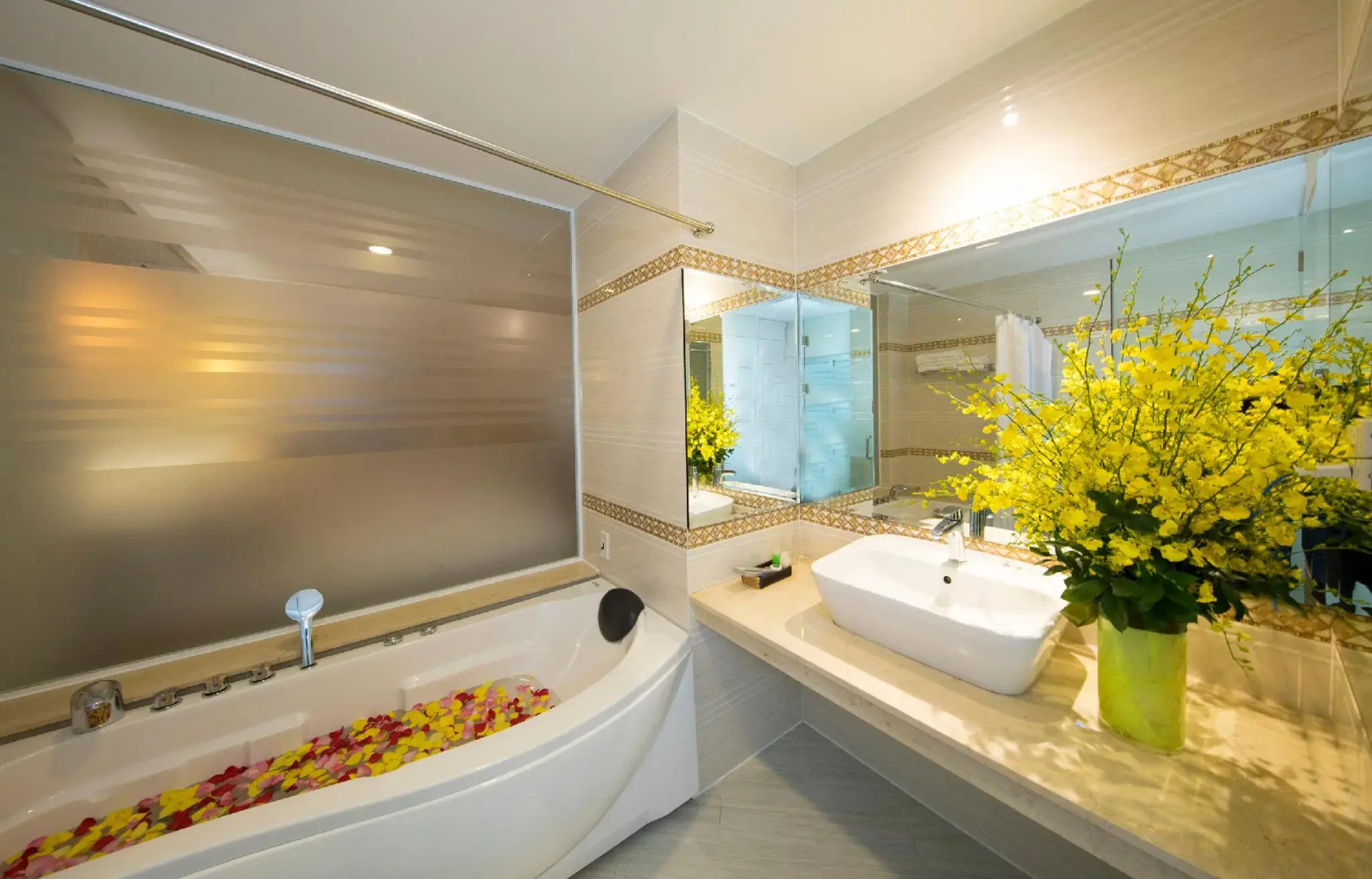 Photo - Golden Star Hotel