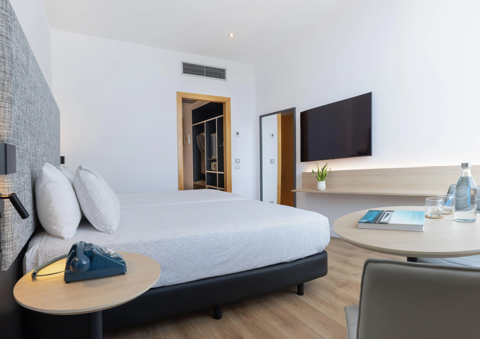 Photo - INNSiDE by Meliá Barcelona Aeropuerto