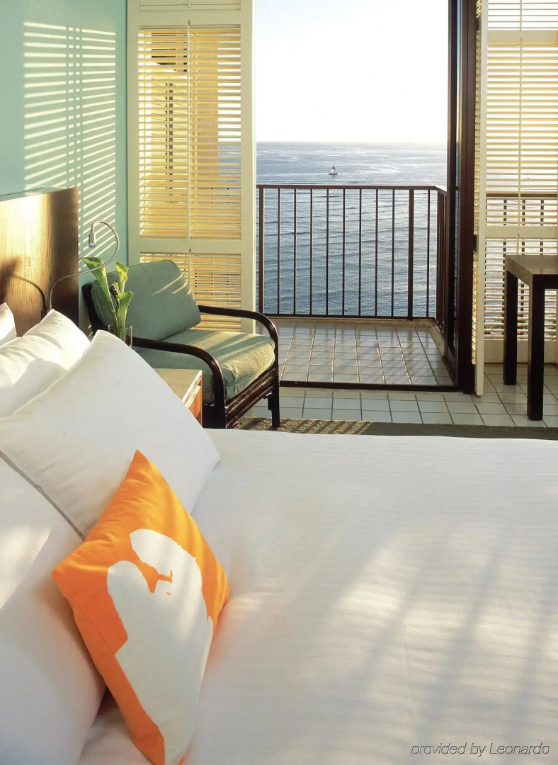 Photo - Halekulani - NO RESORT FEE