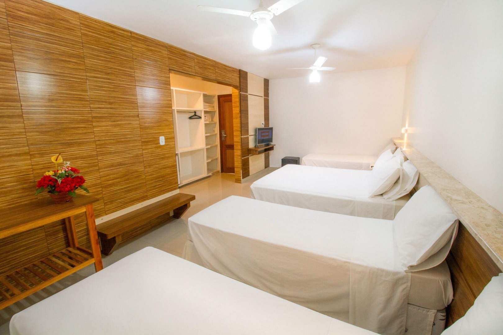 Photo - Portal Beach - Rede Soberano