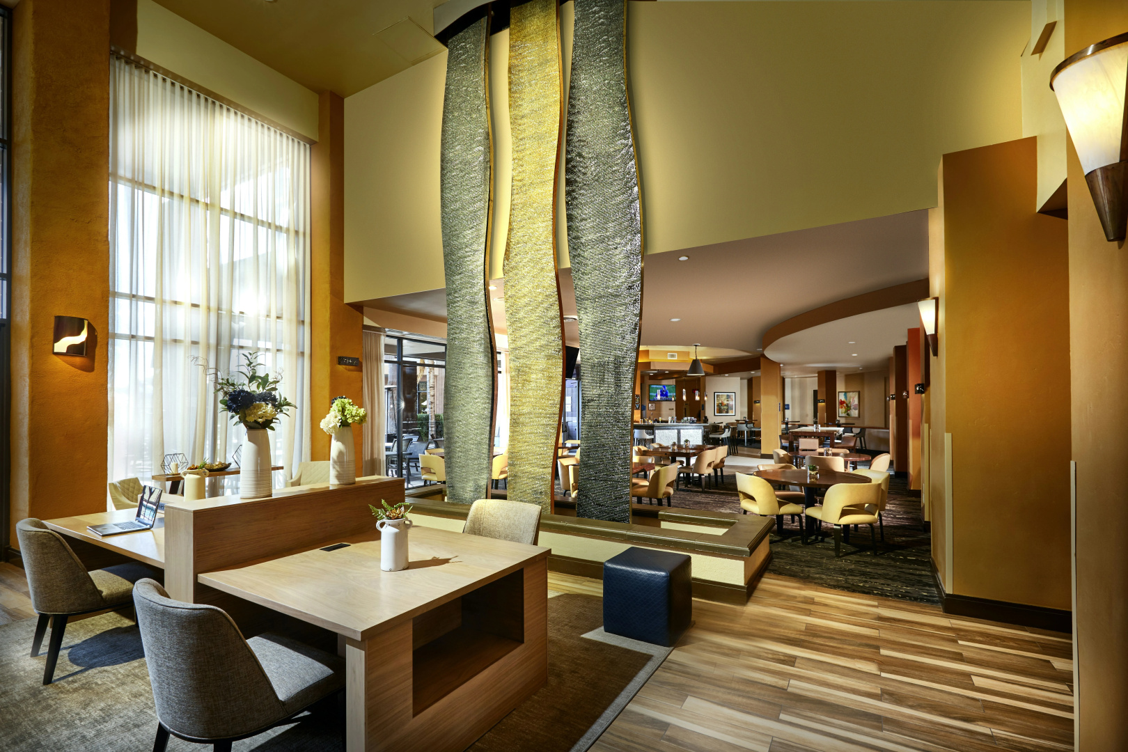 Photo - Embassy Suites by Hilton Phoenix Scottsdale