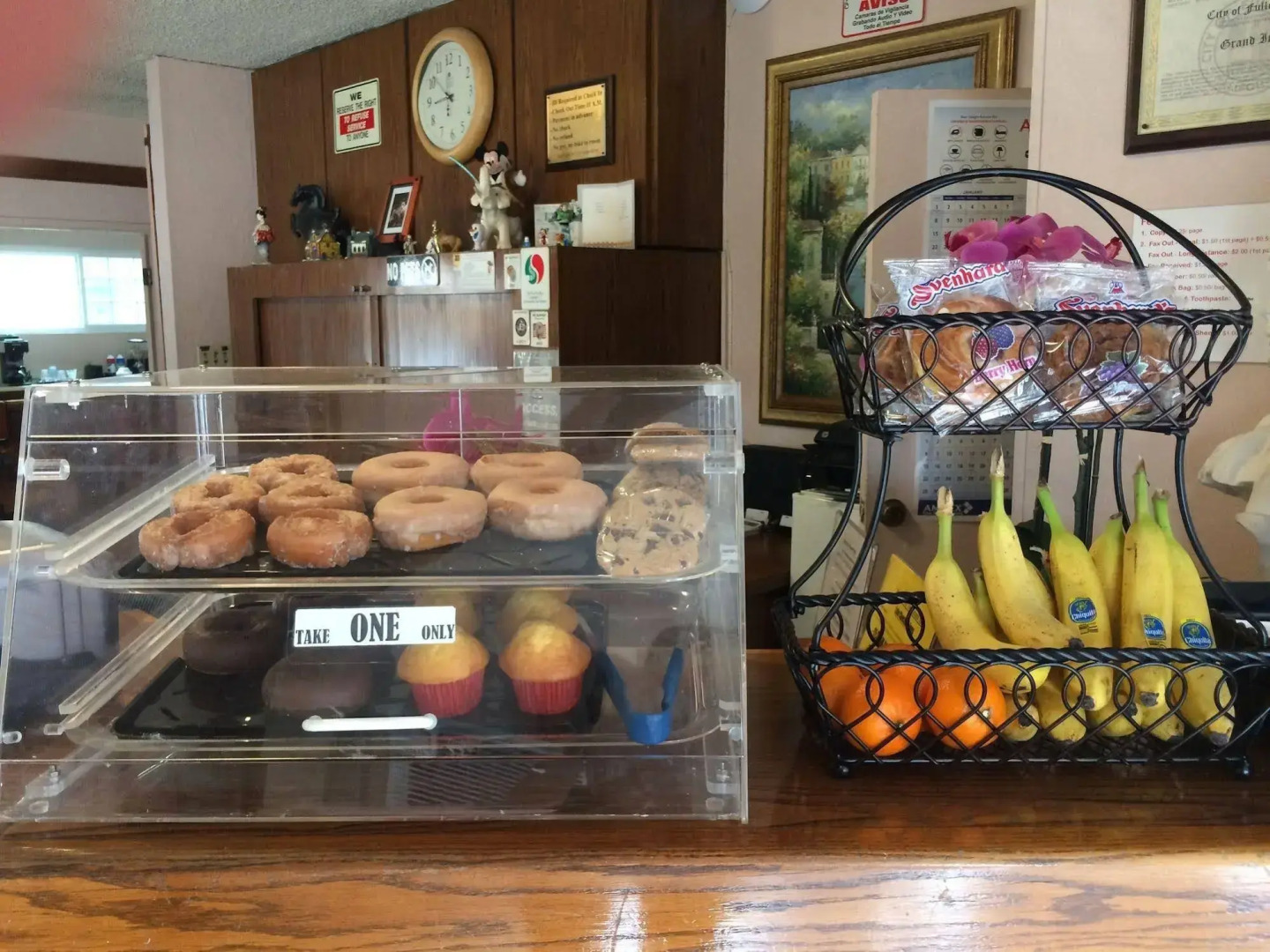 Photo - Grand Inn