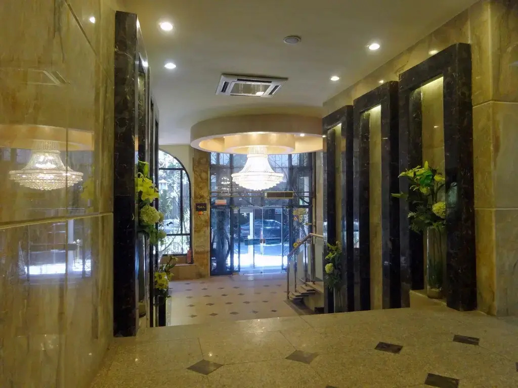 Photo - Indiana Hotel
