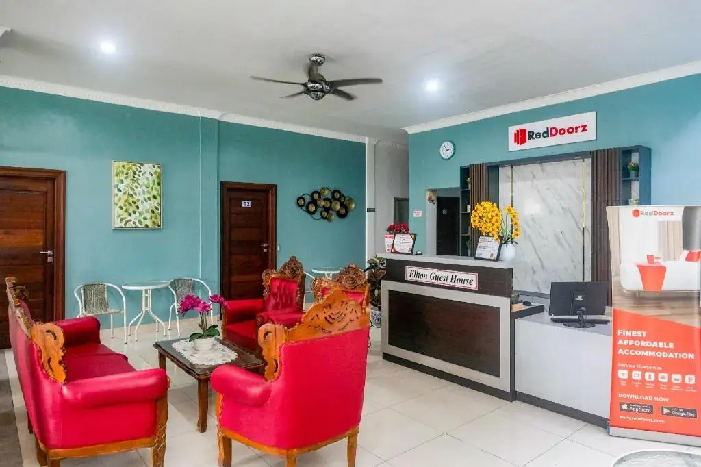 Photo - RedDoorz near Hermes Place Polonia Medan