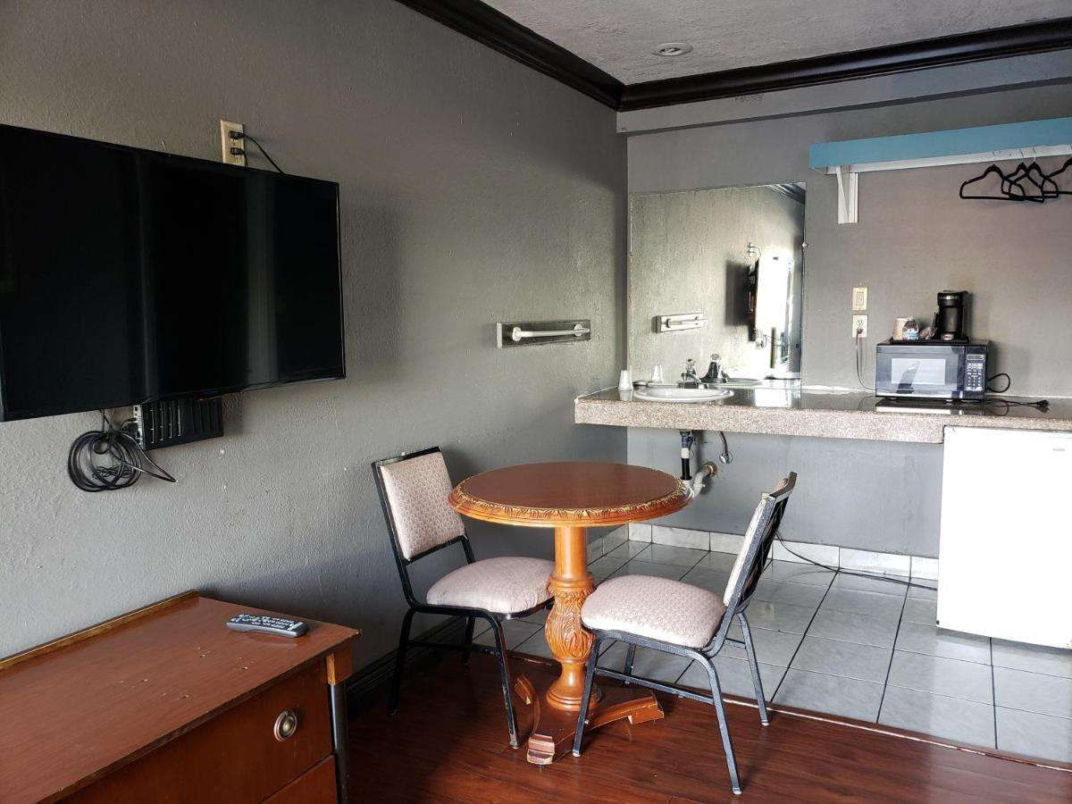 Photo - Eagle Inn Motel