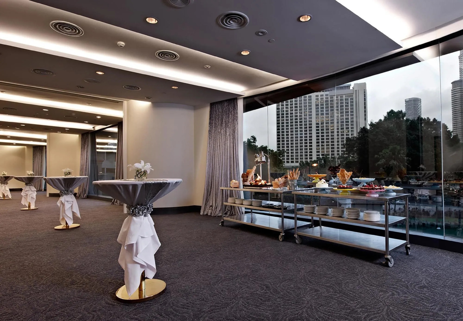 Photo - Renaissance Kuala Lumpur Hotel & Convention Centre