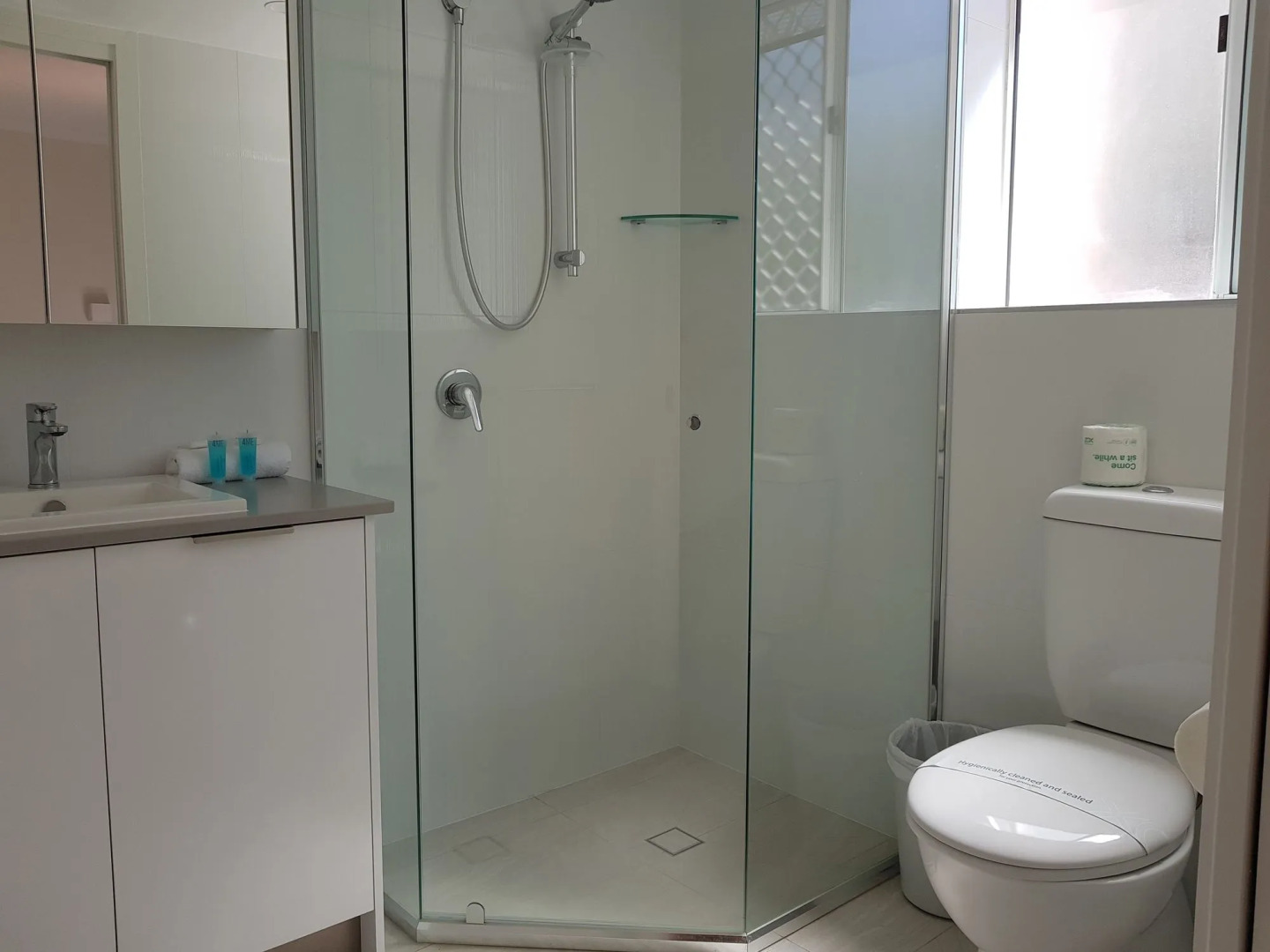 Photo - Markham Court