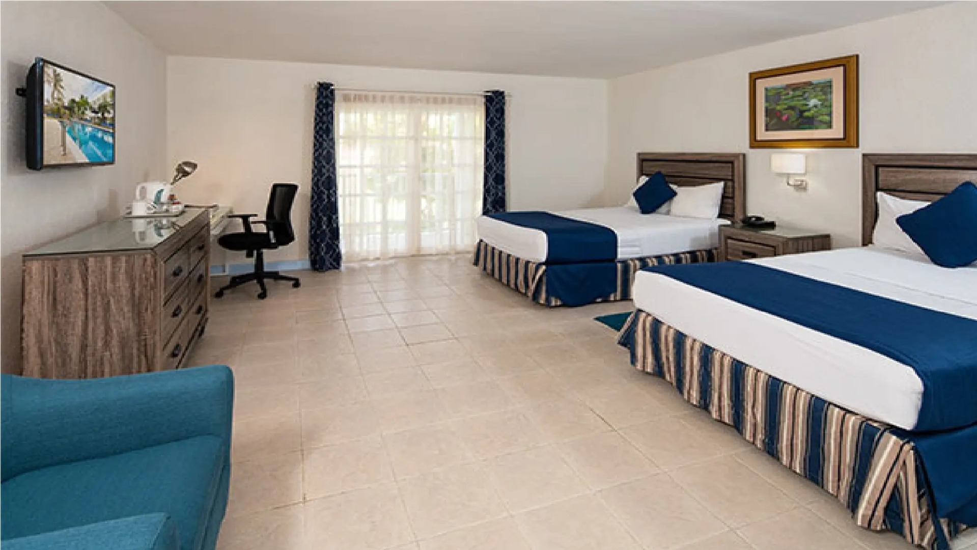 Photo - Time Out Hotel