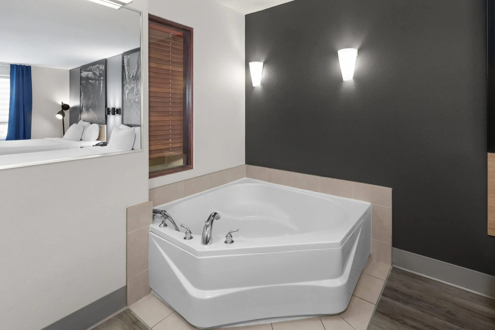 Photo - Super 8 by Wyndham Quebec City