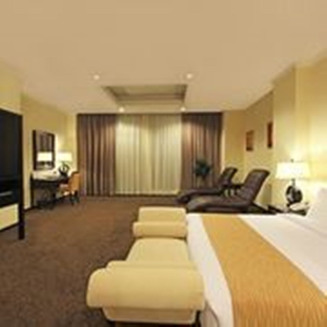 Harmoni One Convention Hotel & Service Apartments