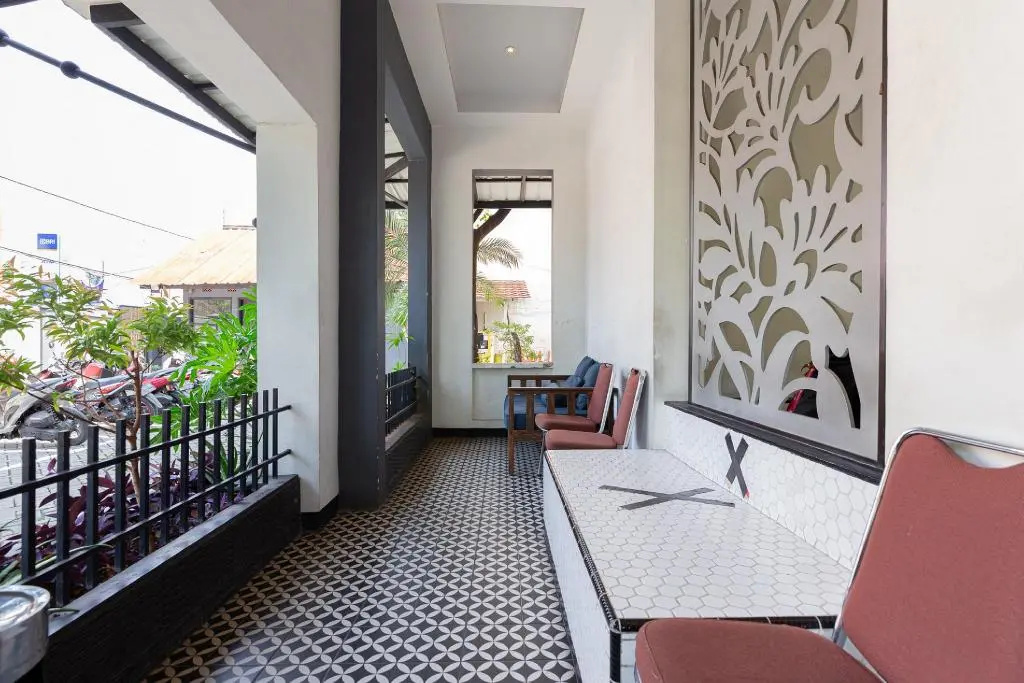 Photo - RedDoorz Plus near Mall Slipi Jaya
