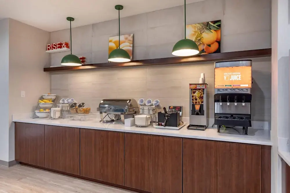 Photo - Comfort Inn & Suites Orlando Sanford Airport