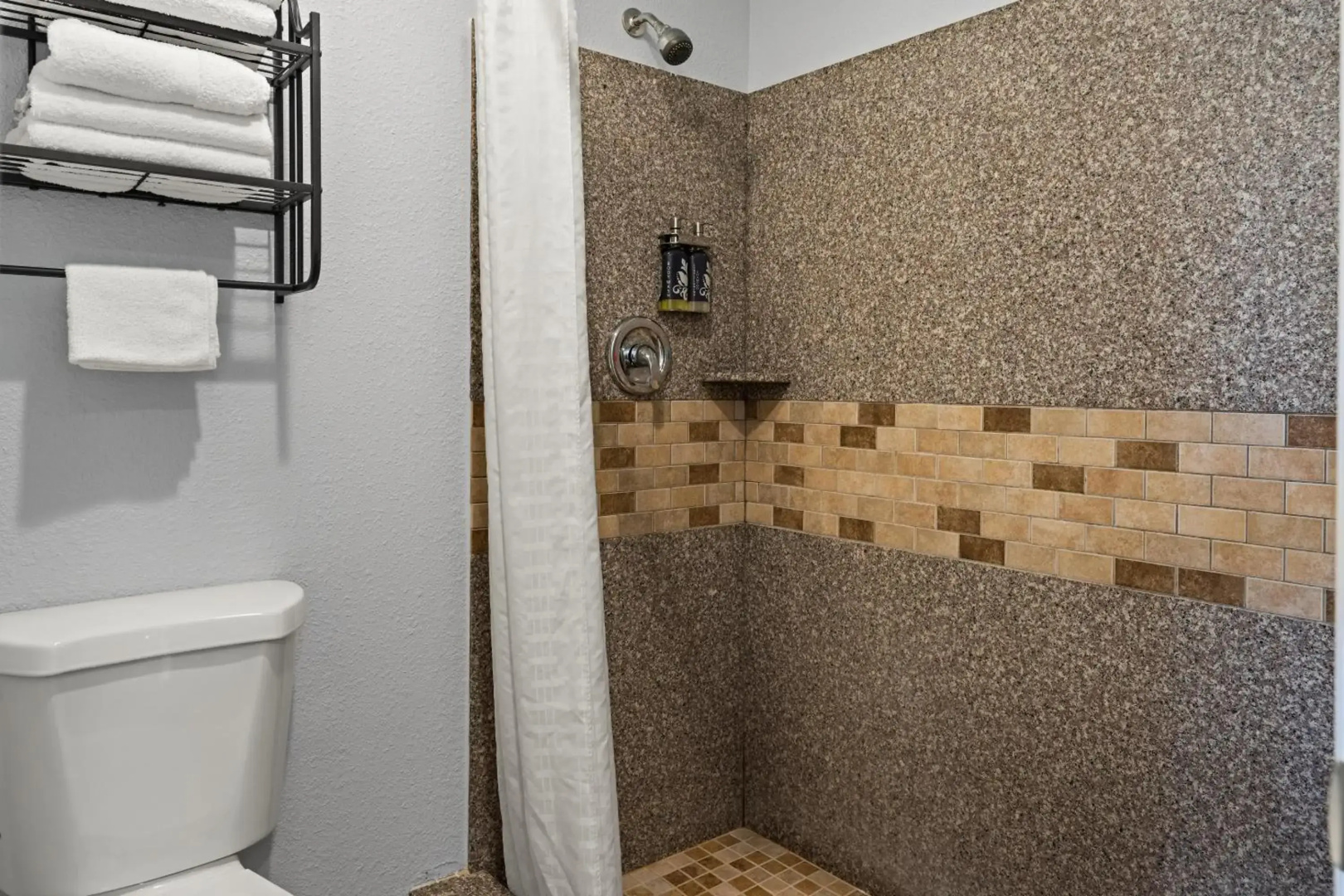 Photo - Bay Breeze Inn