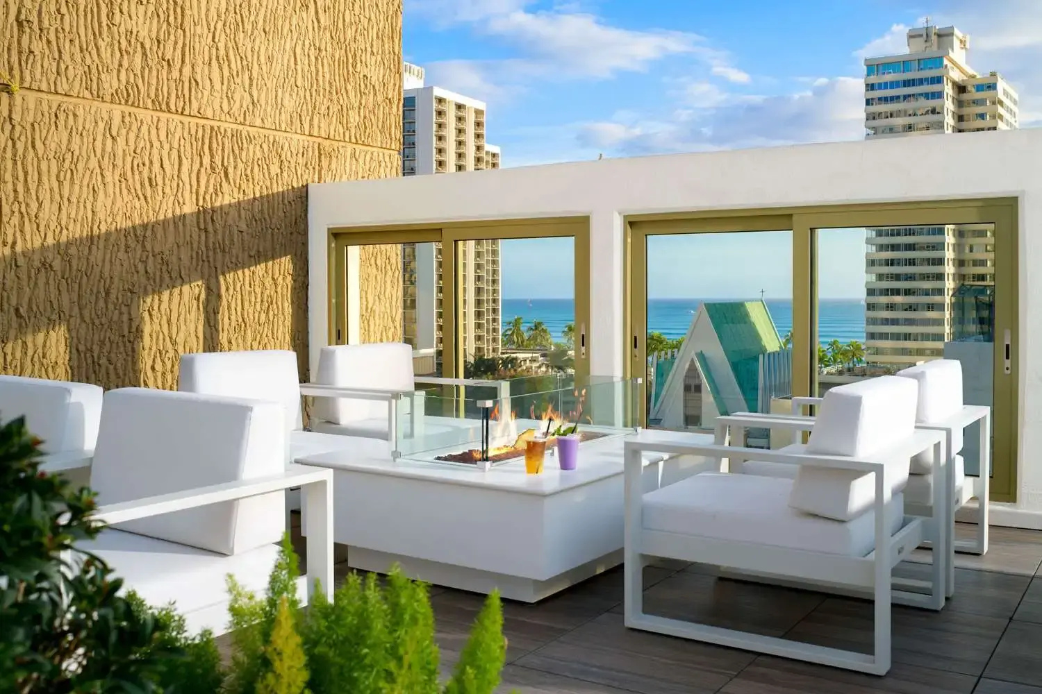 Photo - Hilton Waikiki Beach Resort & Spa
