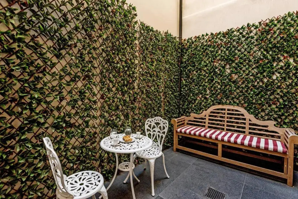 Foto - Buckingham & Lloyds