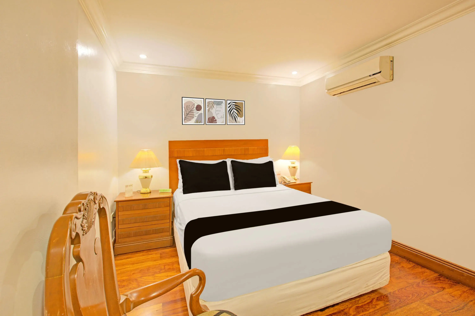 Foto - Townhouse OAK Makati Manila Near PNR Pasay Evangelista formerly VIP Suites
