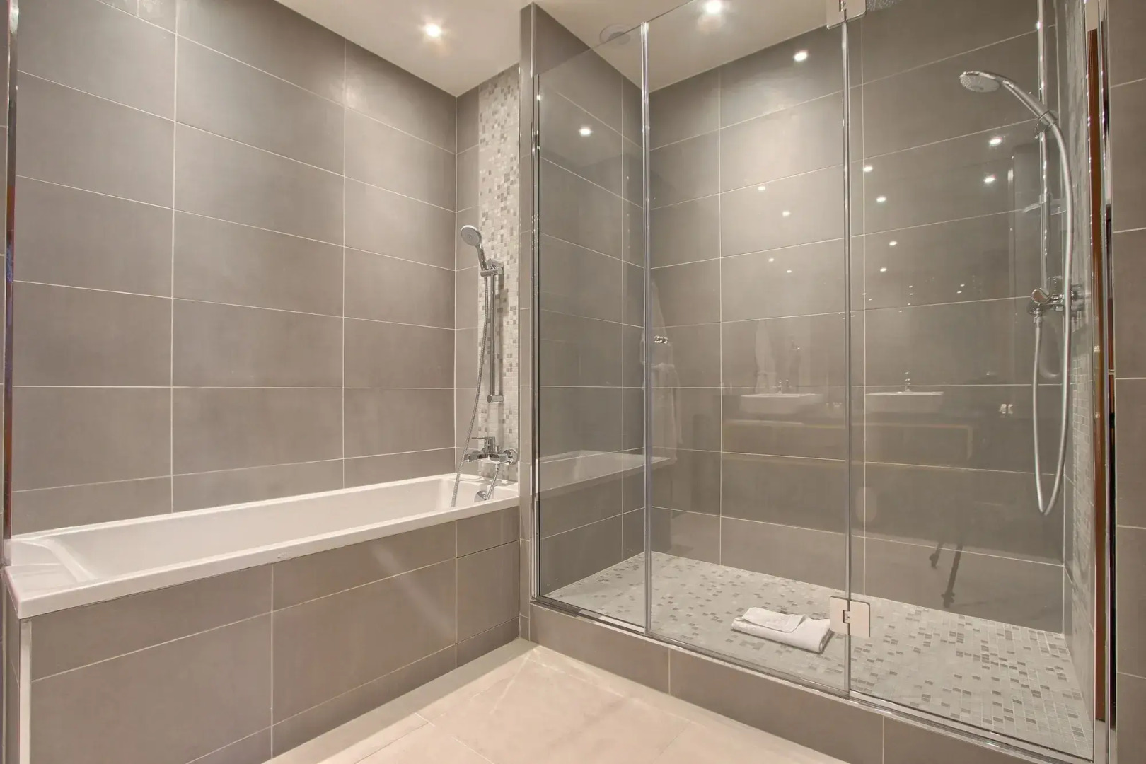 Photo - Timhotel Opéra Blanche Fontaine