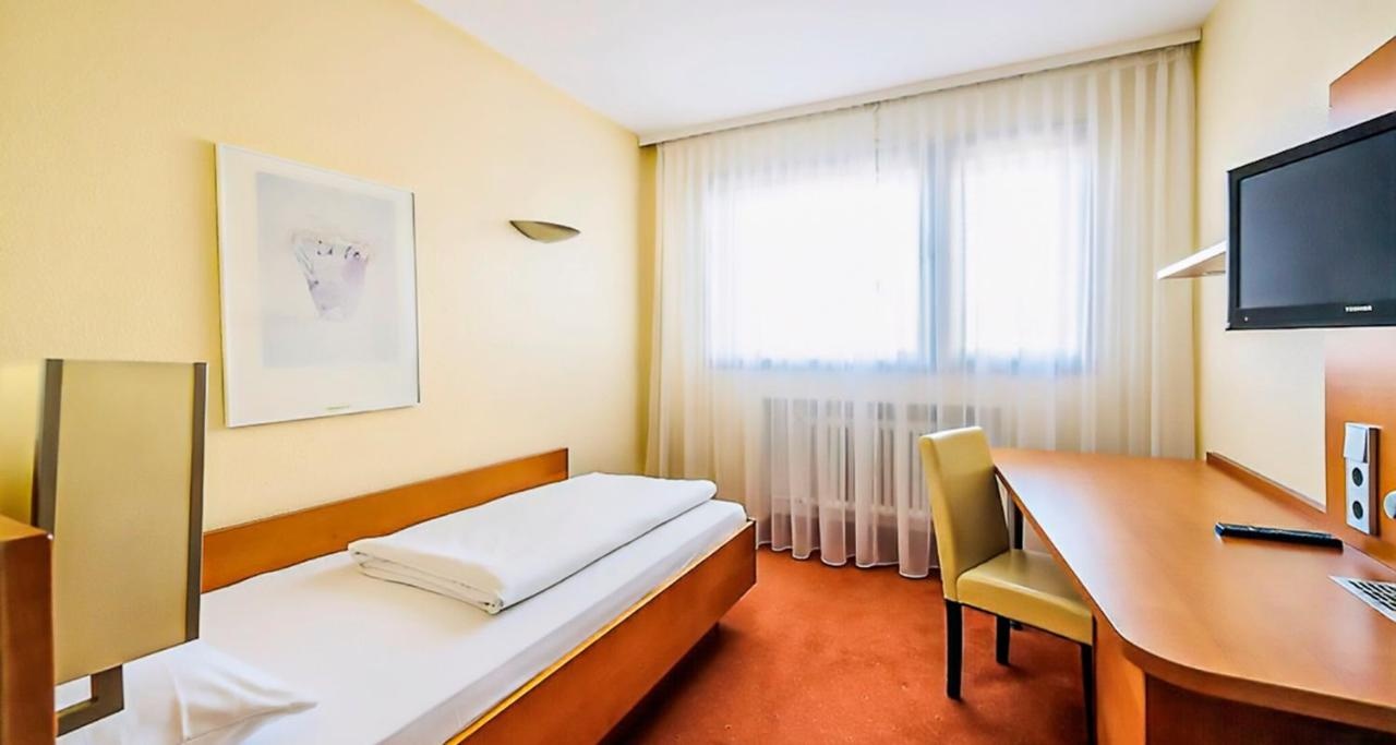Photo - PLAZA INN Rieker Stuttgart Hauptbahnhof