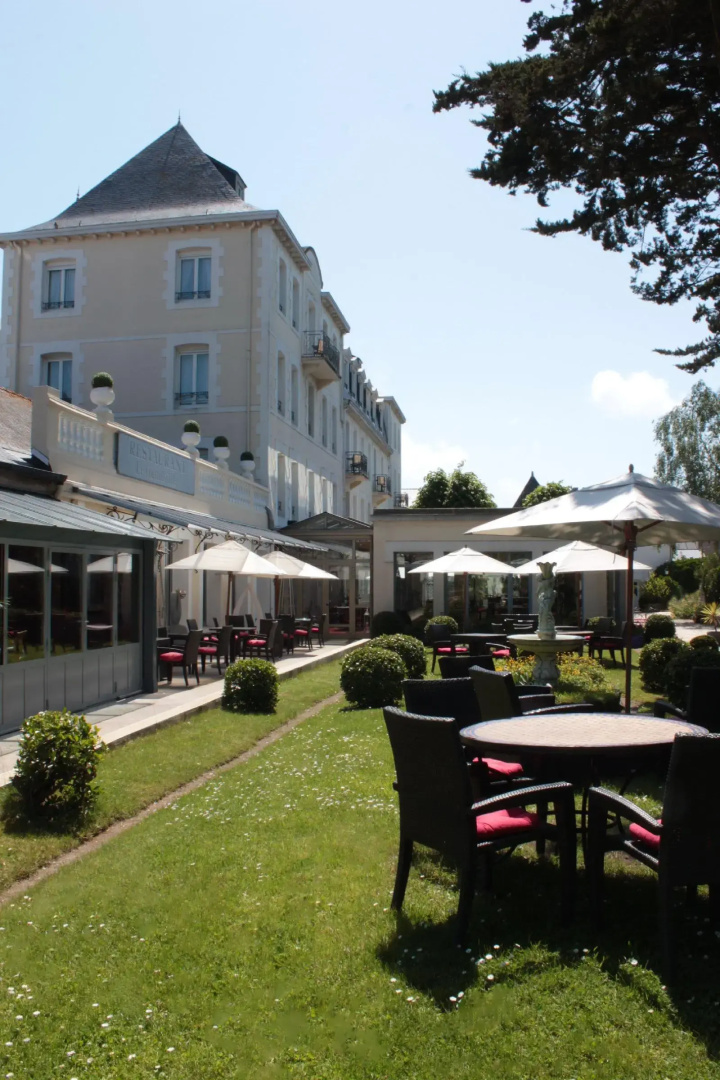 Foto - Grand Hotel de Courtoisville